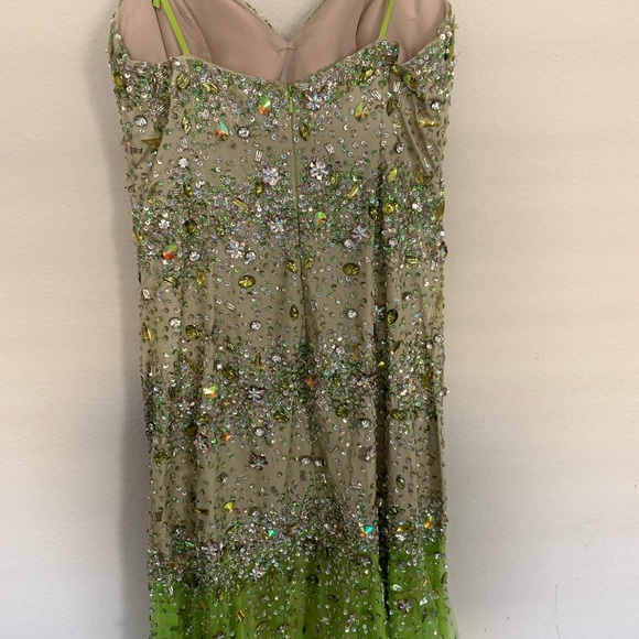 TERANI COUTURE HEAVY BEADED PROM/FORMAL DRESS - Picture 5 of 10